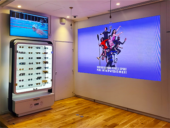 Showroom optic